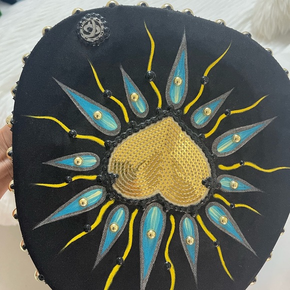 Hat - Picture 3 of 3